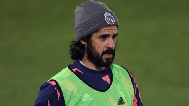 Isco, durante un calentamiento con el Real Madrid