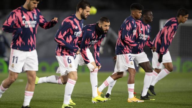 Los jugadores del Real Madrid, durante un calentamiento