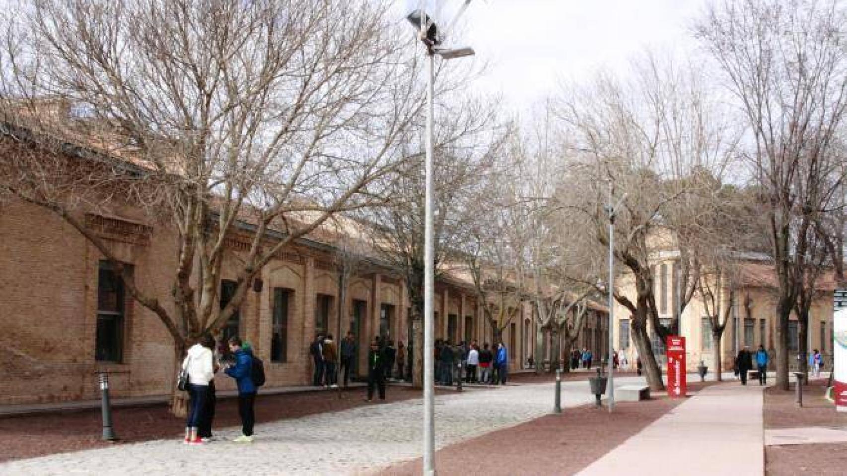 La UCLM celebra este domingo en Toledo una jornada de puertas abiertas y la feria 'Estudia en la UCLM'.