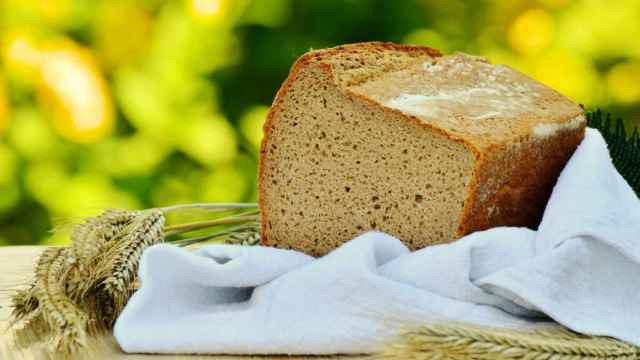 El gluten se encuentra en los cereales, por lo que las harinas son una fuente importante.