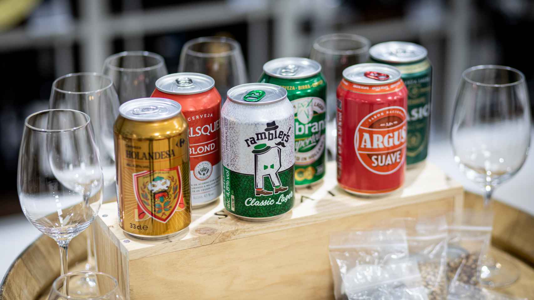 Las seis cervezas de tipo Lager de los supermercados analizadas en la cata.