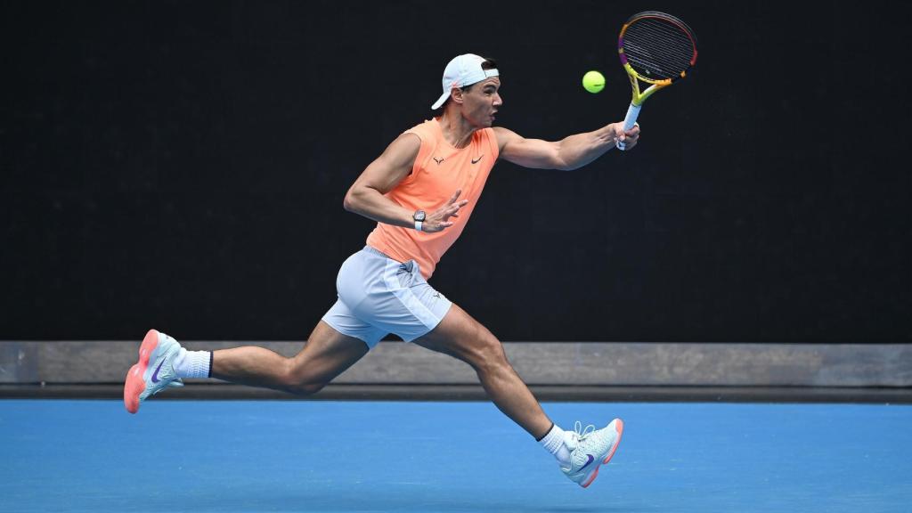 Nadal, durante un entrenamiento en el Abierto de Australia.