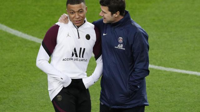 Kylian Mbappé y Mauricio Pochettino, durante un entrenamiento