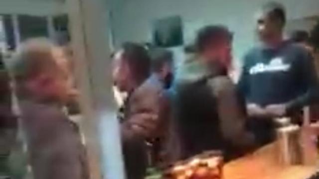 Imágenes de la fiesta en el bar del Salar