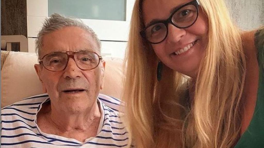 Loreto Valverde junto a su padre Lorenzo en una imagen de sus redes sociales.