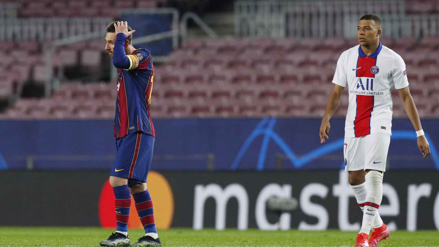 Leo Messi y Kylian Mbappé tras el hat-trick del francés