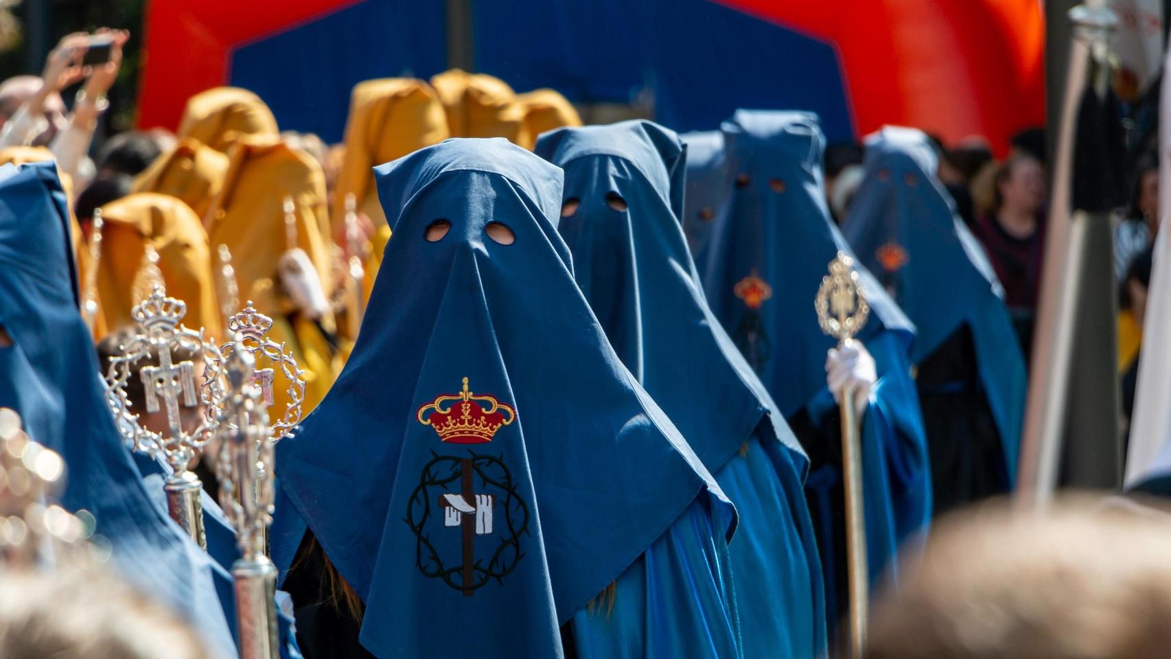 Una procesión en Ferrol durante Semana Santa, en una foto de archivo.