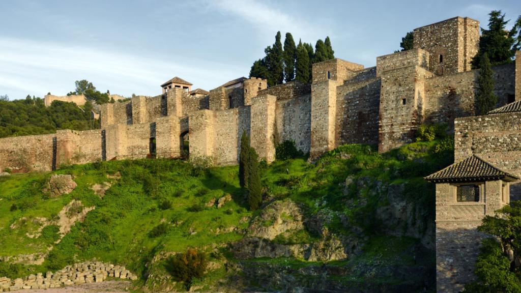 La fachada oeste de la Alcazaba de Málaga