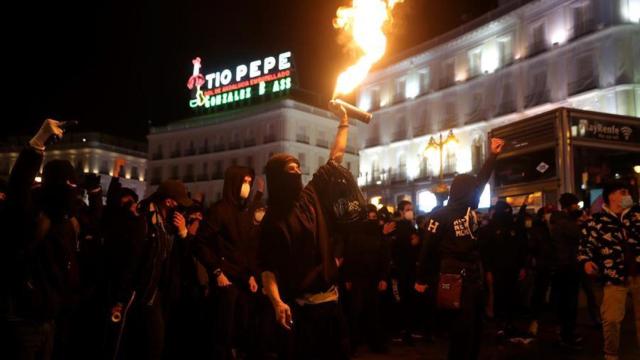 Disturbios en la Puerta del Sol tras la detención de Pablo Hasél.