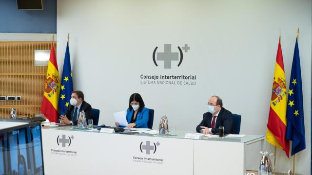 Luis Planas, Carolina Darias y Miquel Iceta en el Consejo Interterritorial del Sistema Nacional de Salud.