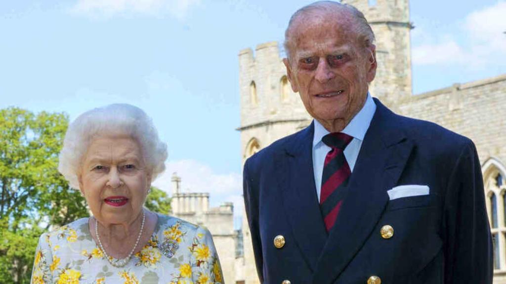 Isabel II y el duque de Edimburgo.