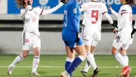 La selección española femenina celebra uno de sus goles ante Azerbaiyán