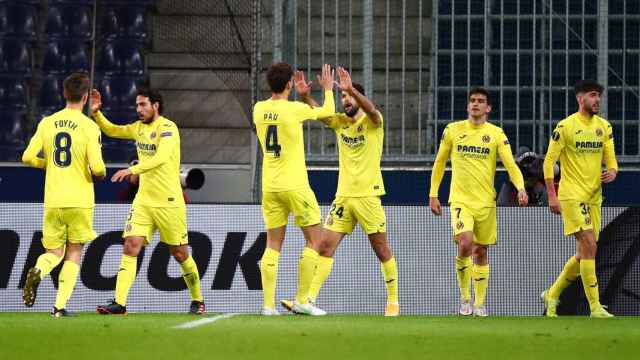 Los jugadores del Villarreal celebran un gol