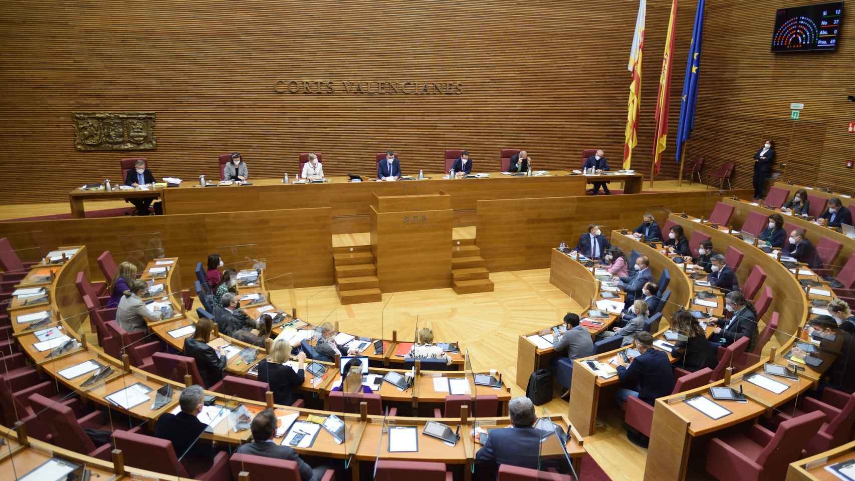 Pleno de Les Corts Valencianes. EE