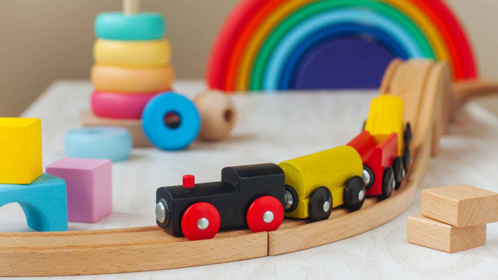 Descubre los beneficios de los juguetes de madera para los más pequeños