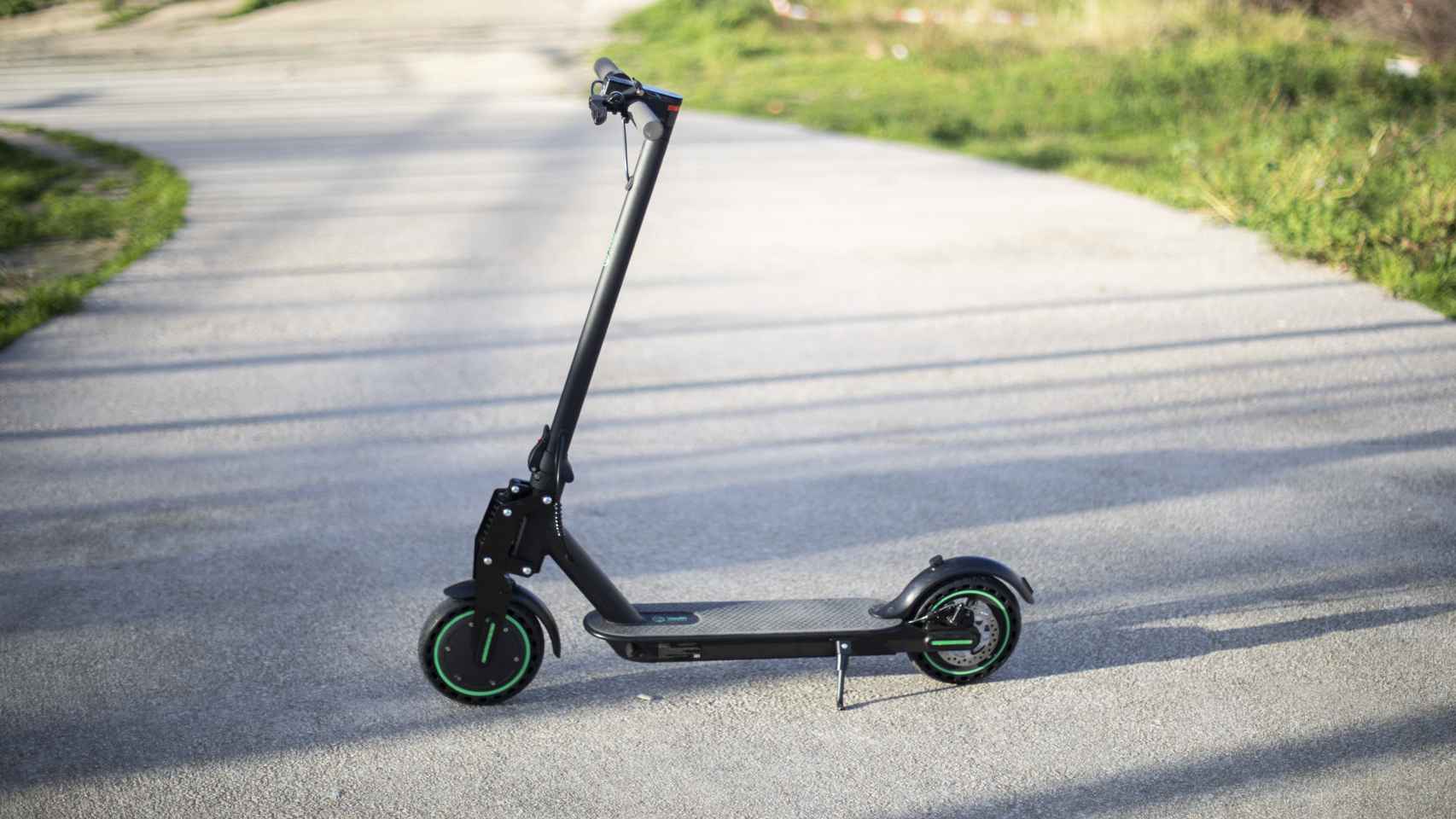 Así es el patinete Electric Scooter L de Youin