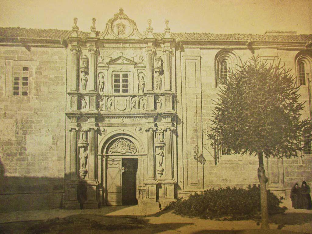 La fachada del Pazo de Fonseca, en la Rúa do Franco (Compostela Verde).