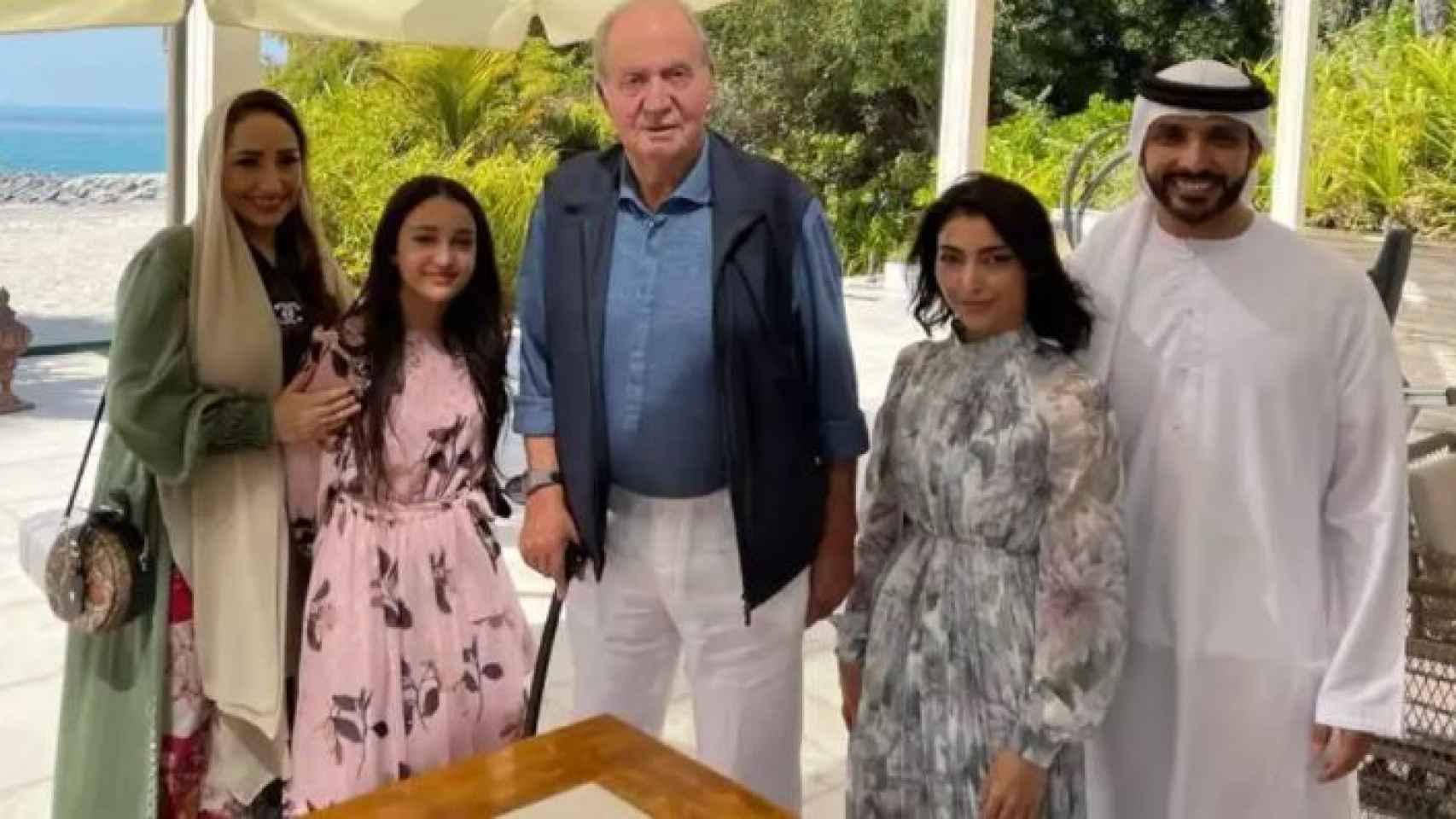 Juan Carlos, en una foto en su nueva casa de Emiratos Árabes.