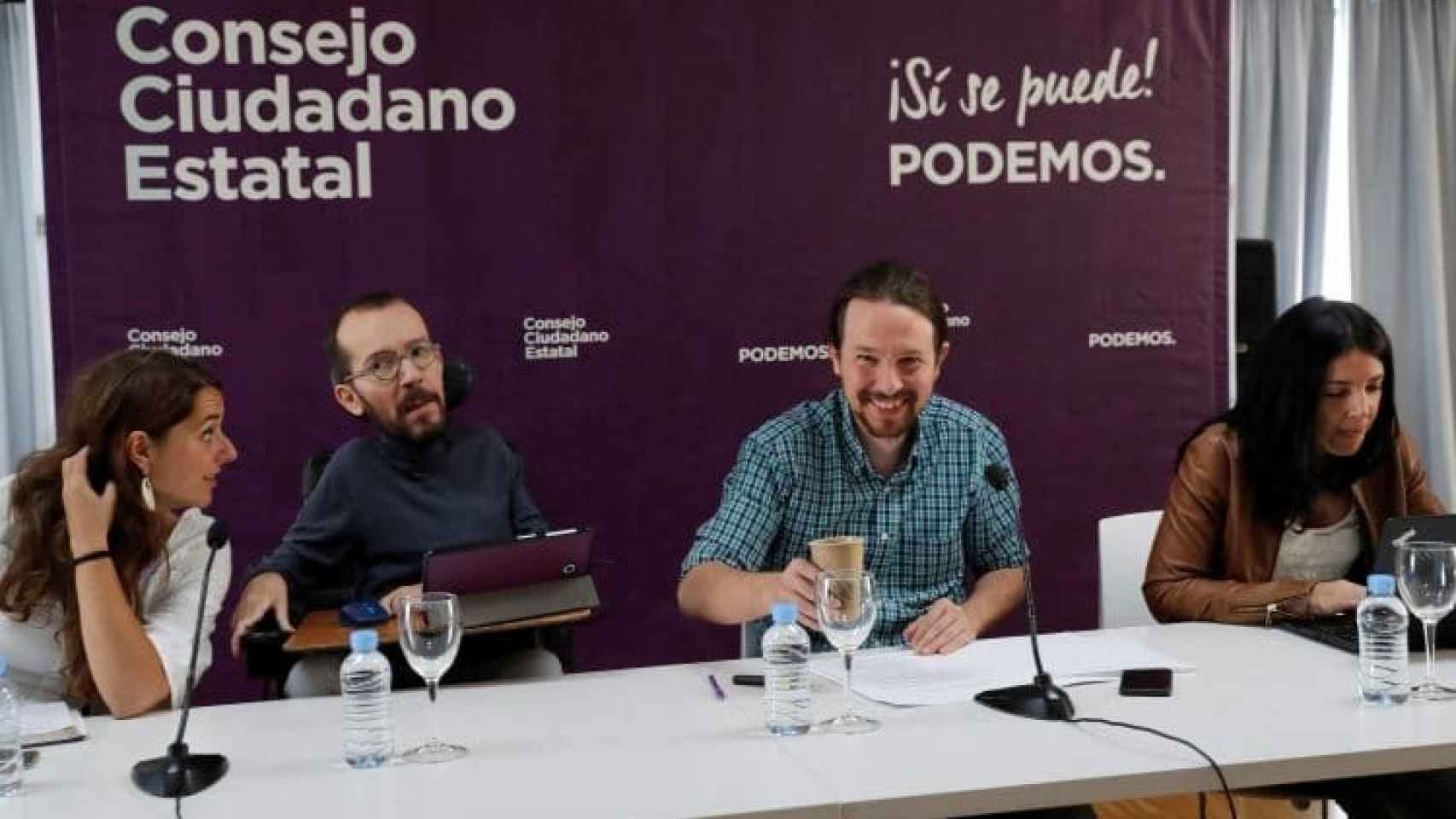 Pablo Iglesias y Pablo Echenique, durante una reunión de los órganos de Podemos.