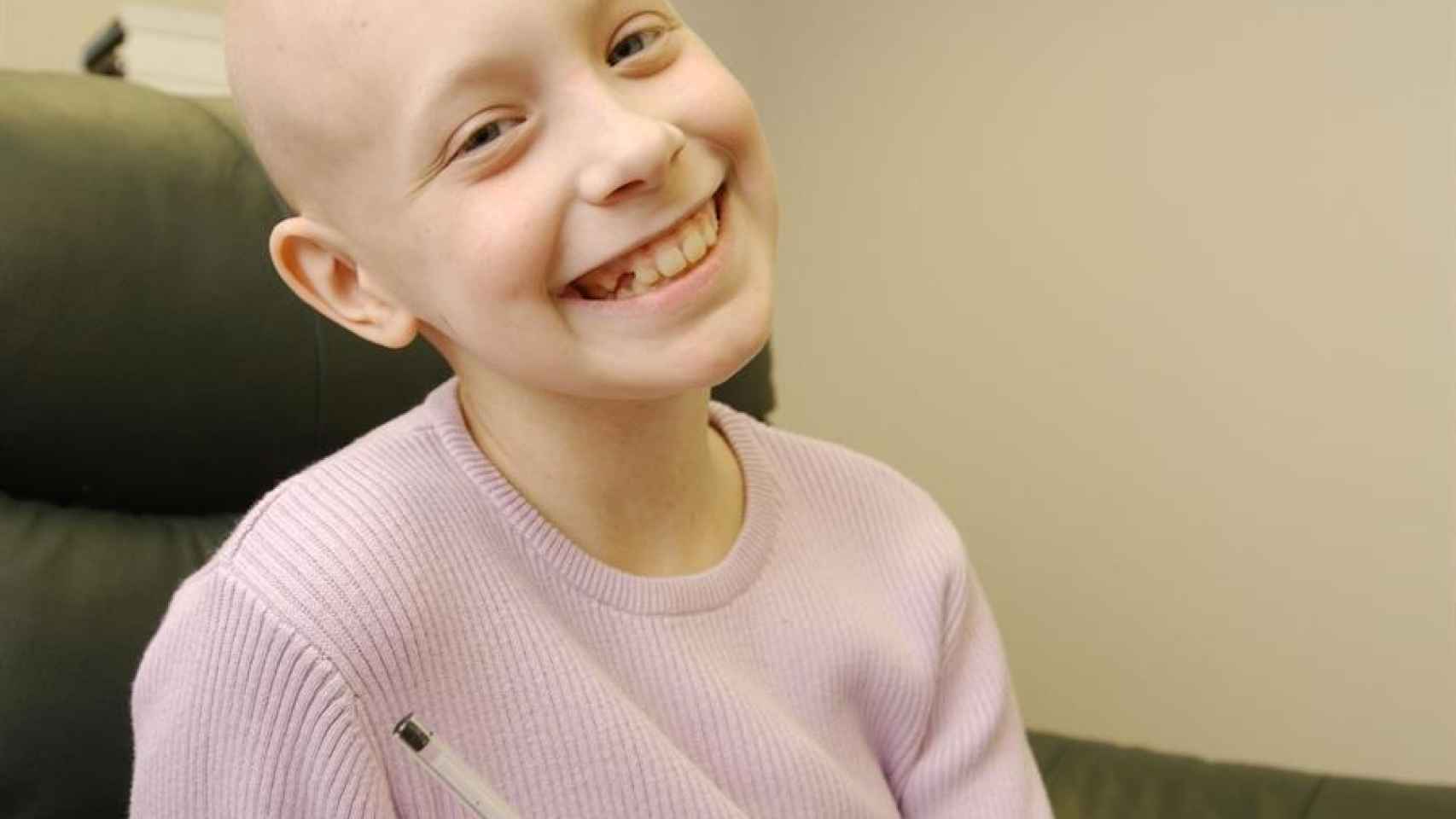 Hayley, en una foto de 2002, cuando estaba en pleno tratamiento oncológico.