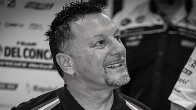 Fausto Gresini, durante un Gran Premio de Motociclismo. Foto: Twitter (@YamahaMotoGP)