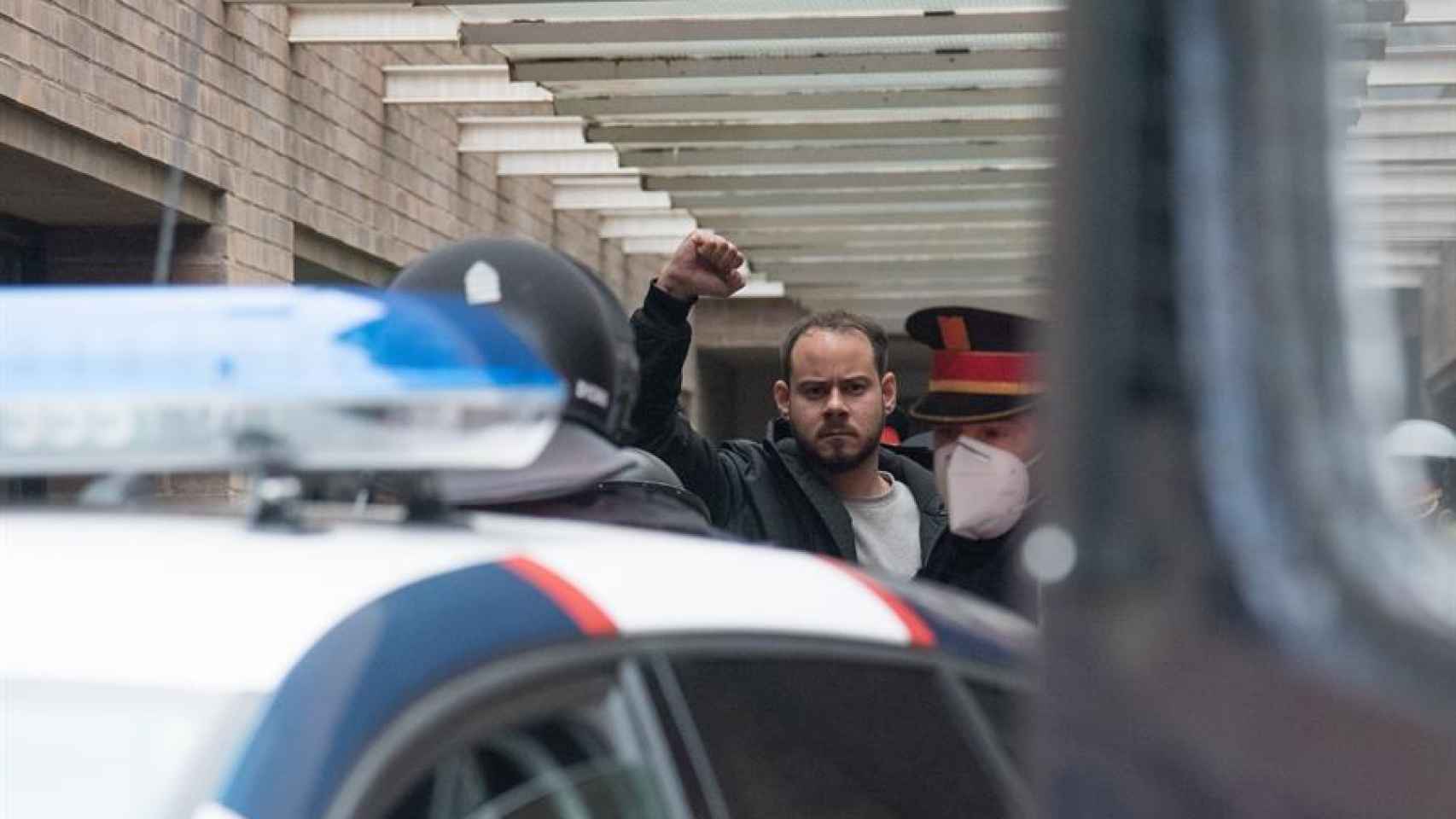 Pablo Hasél, detenido por los Mossos d'Esquadra en el rectorado de la Universitat de Lleida.