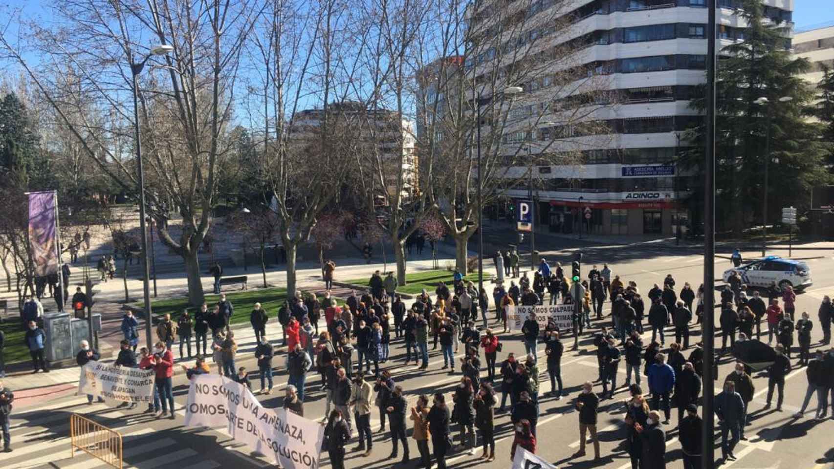La hostelería de Zamora estalla a 'huevazos' contra la Junta 2
