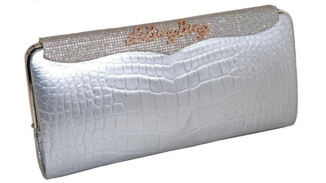 El Cleopatra 'clutch' de Lana Marks.