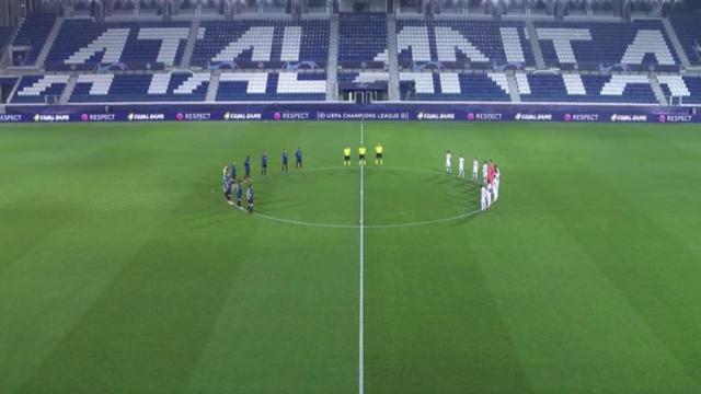 Minuto de silencio antes del Atalanta - Real Madrid