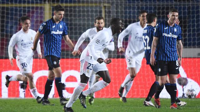 Ferland Mendy celebra su gol al Atalanta