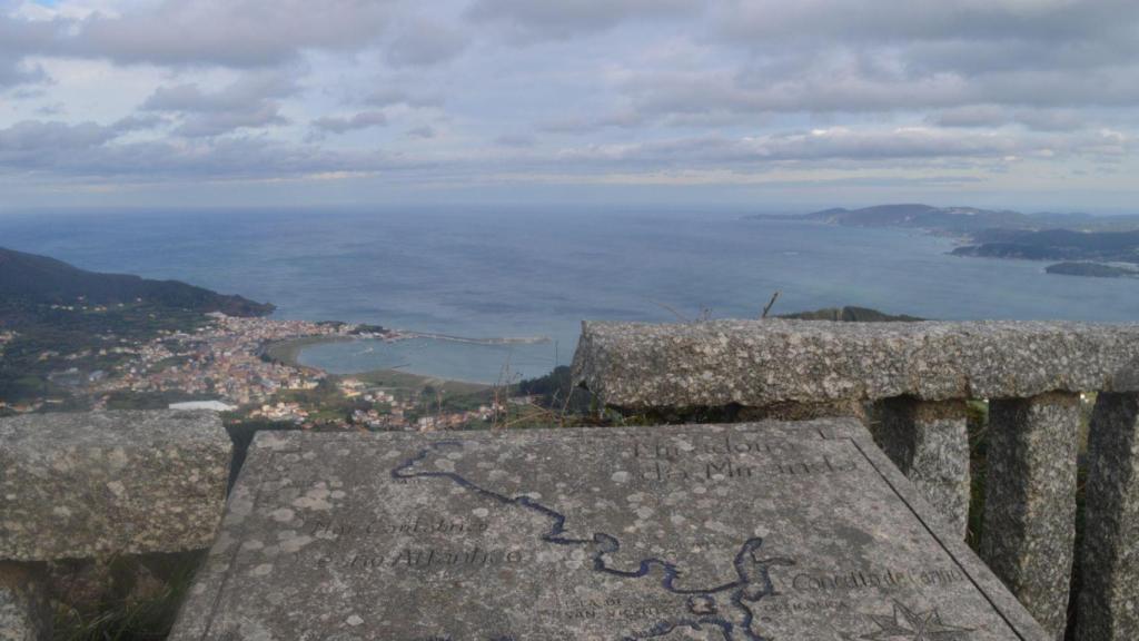 Vista de la ría de Ortigueira desde el mirador de A Miranda.