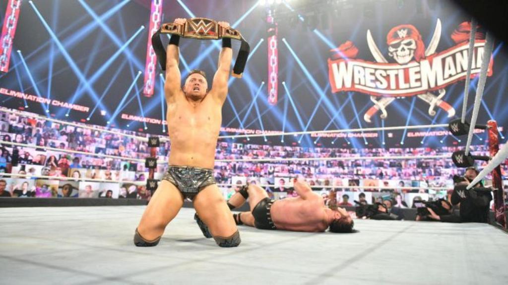 The Miz celebra su conquista del campeonato de la WWE