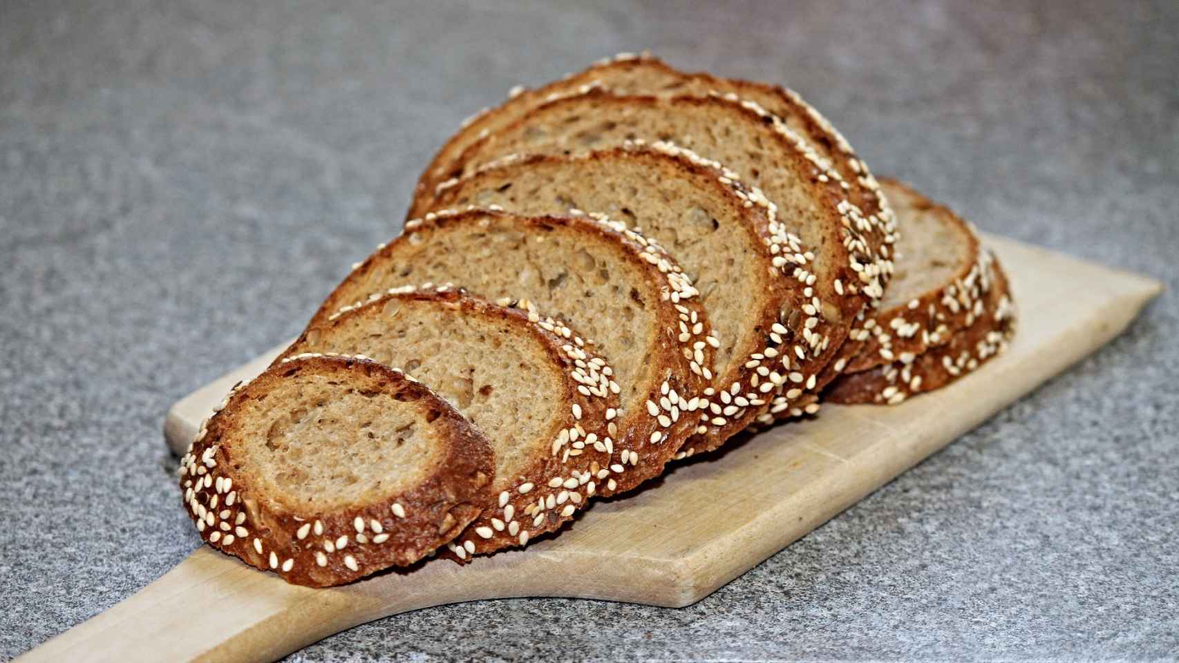 La harina es el factor que más influye para determinar si un pan es más o menos saludable
