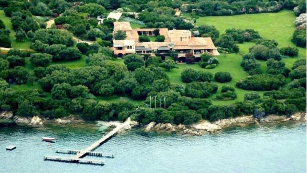 La villa de Berlusconi cuenta con 800.000 metros cuadrados.