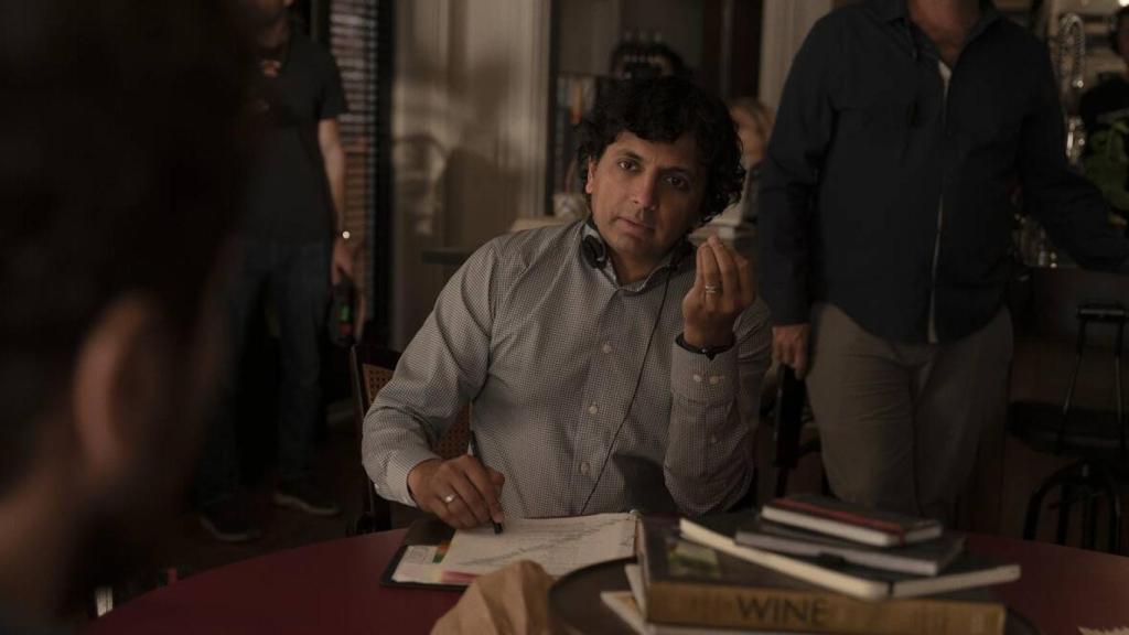 M. Night Shyamalan durante el rodaje de 'Servant'