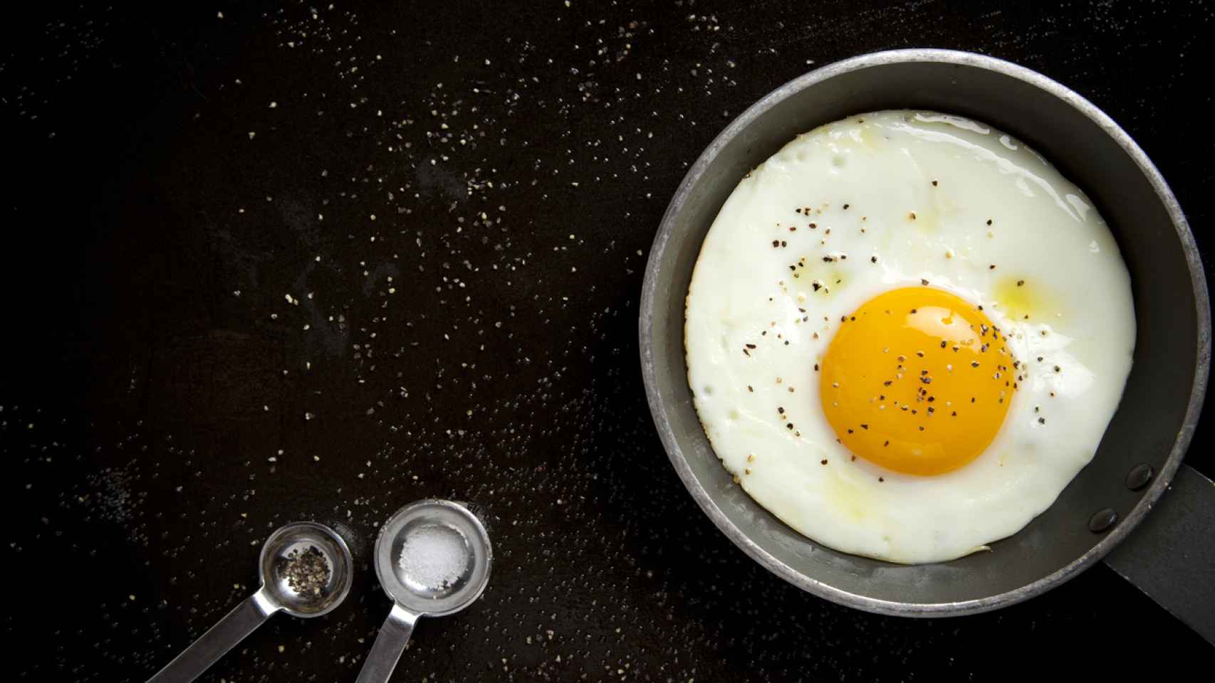 Descubre las mejores sartenes para preparar huevos fritos