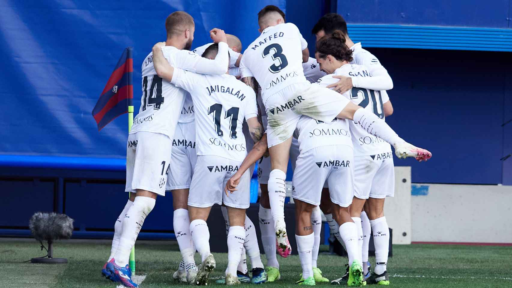 El Huesca celebra un gol