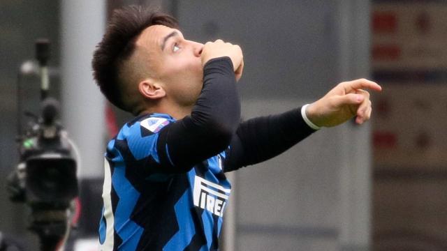 Lautaro Martínez celebra un gol con el Inter