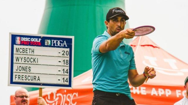 Paul McBeth durante una competición