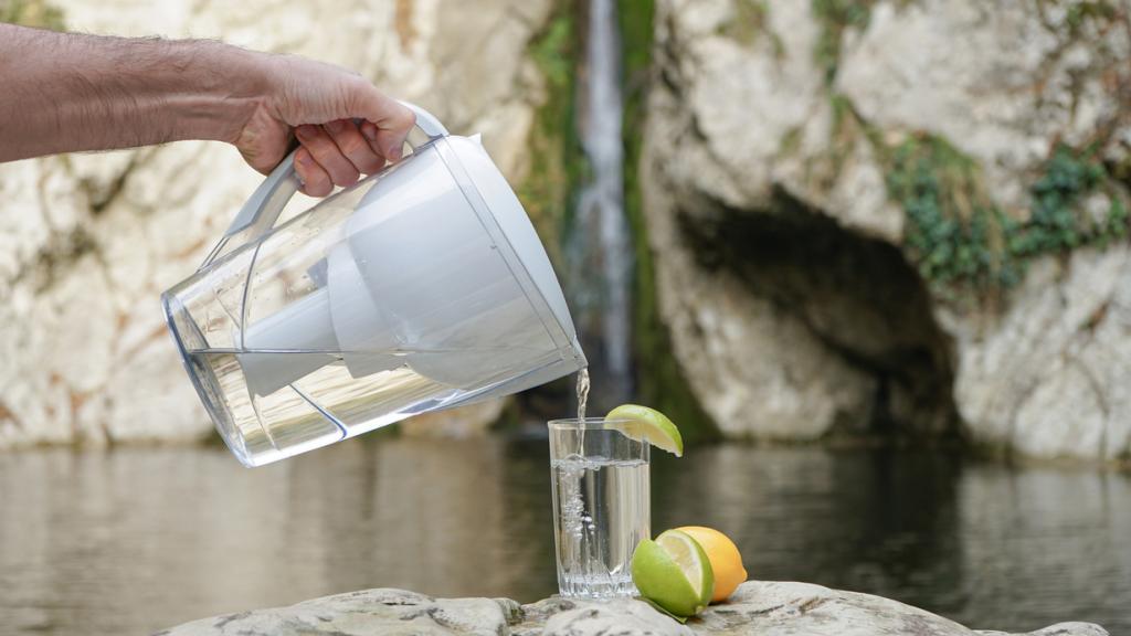 Las 3 jarras de agua con filtro más vendidas de Amazon