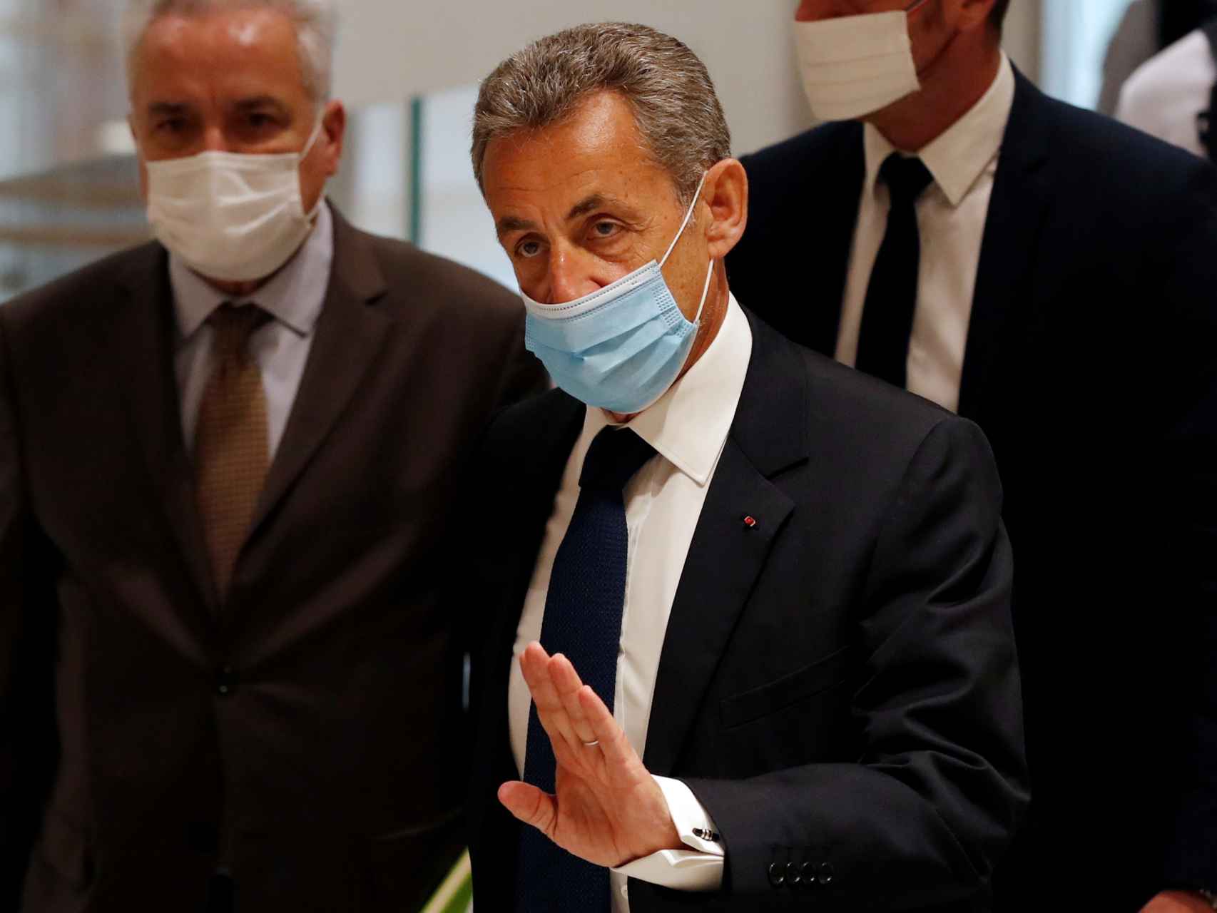Nicolas Sarkozy a su llegada a los juzgados de París donde ha sido condenado a tres años de cárcel.