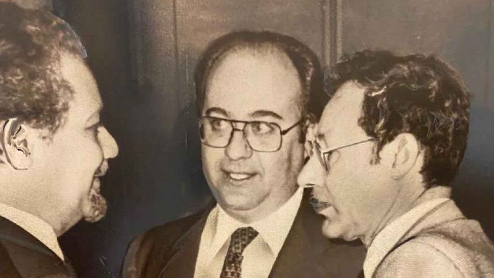 De izquierda a derecha, los ministros Ahmed Zaki Yamani, de Arabia Saudita; Humberto Calderon Berti, de Venezuela; y Belkacem Nabi, de Argelia (Londres, 1983).