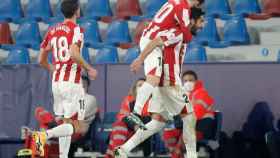 El Athletic celebra el gol de Raúl García
