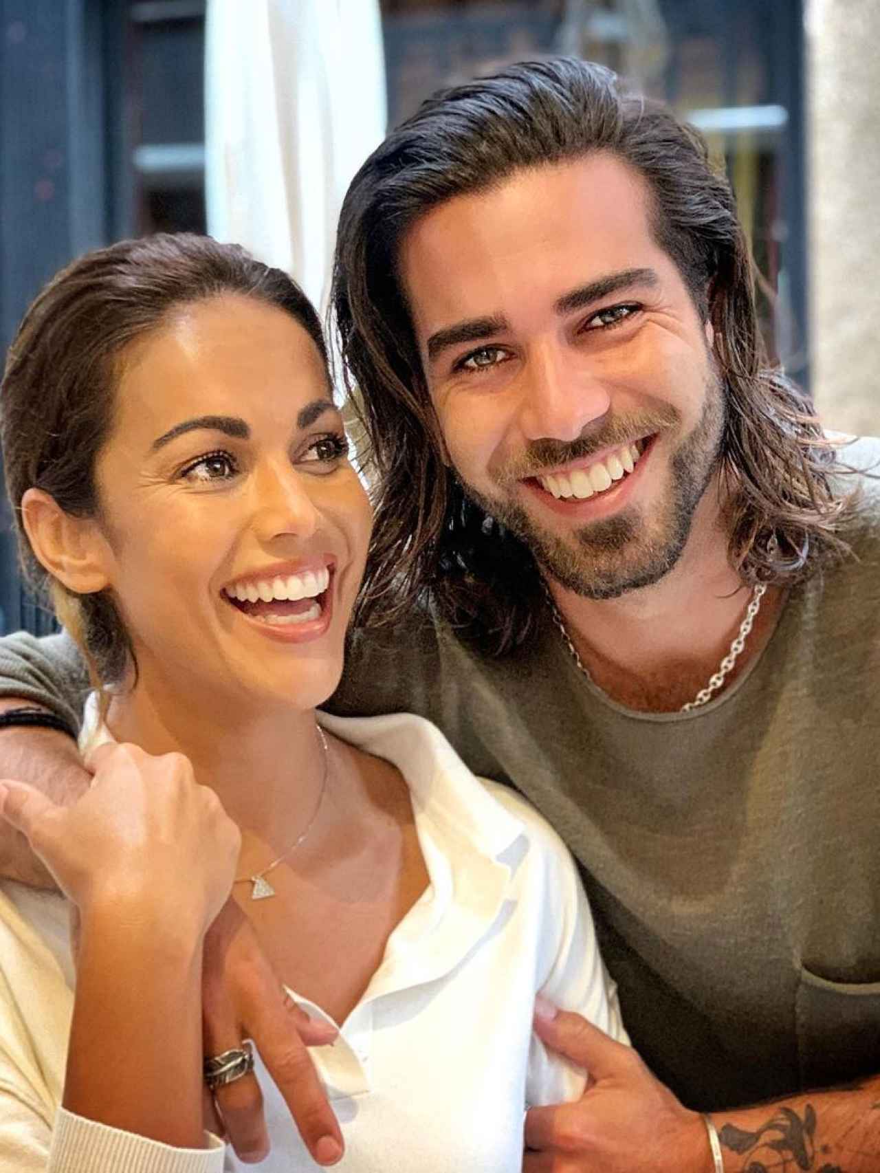 Lara Álvarez y su hermano Bosco, en una imagen compartida en su perfil de Instagram.