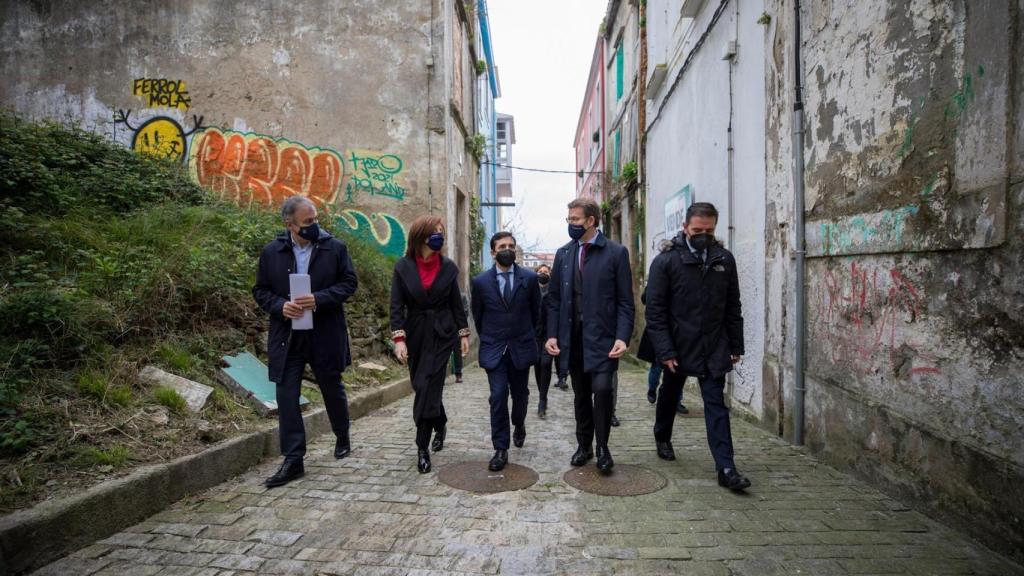 Feijóo durante una visita en Ferrol.