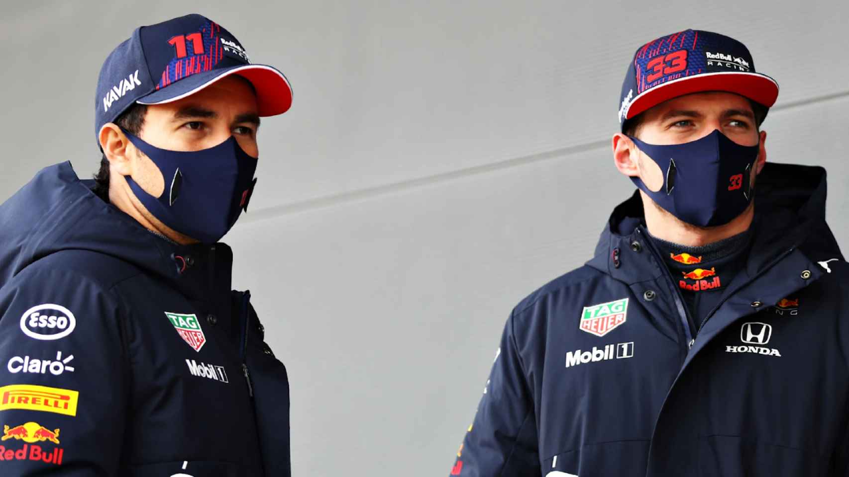 Sergio 'Checo' Pérez y Max Verstappen, con los colores de Red Bull