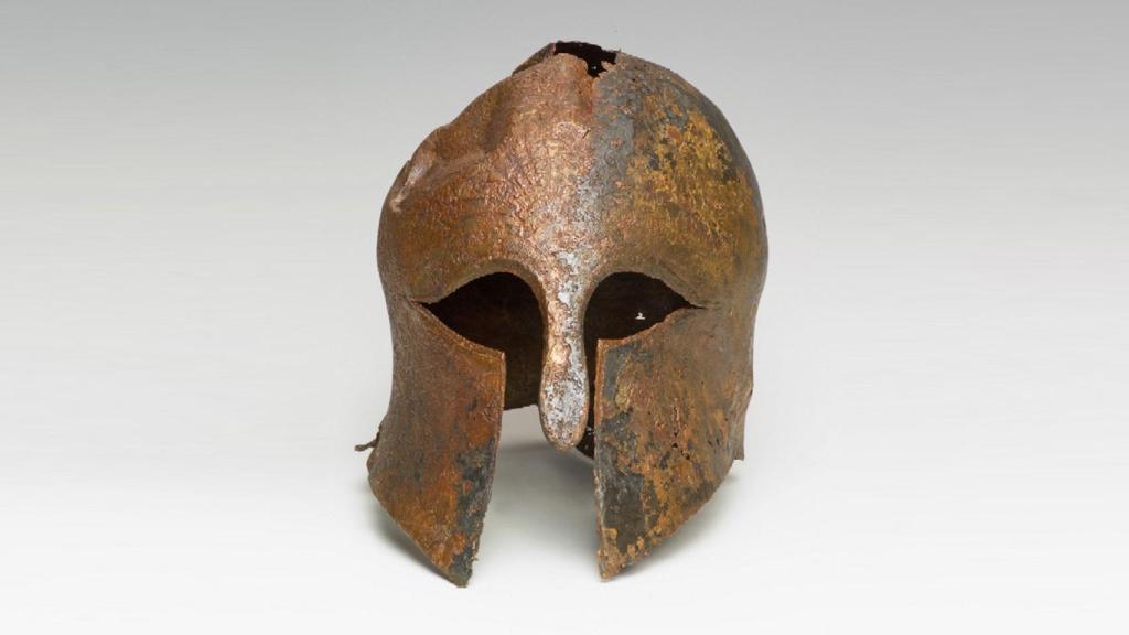 El casco de bronce griego.