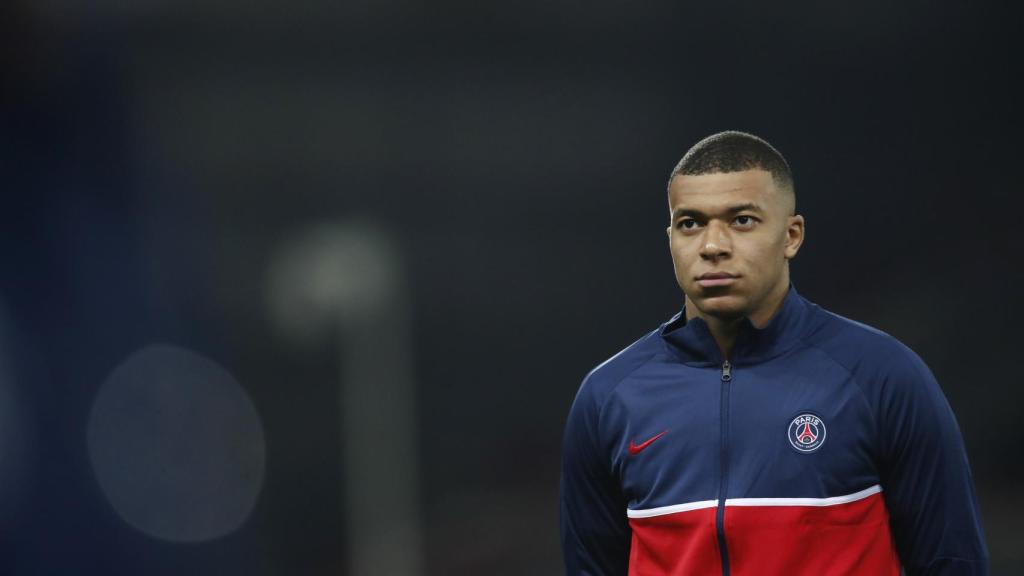 Kylian Mbappé, antes de un partido de la Ligue-1 con el PSG