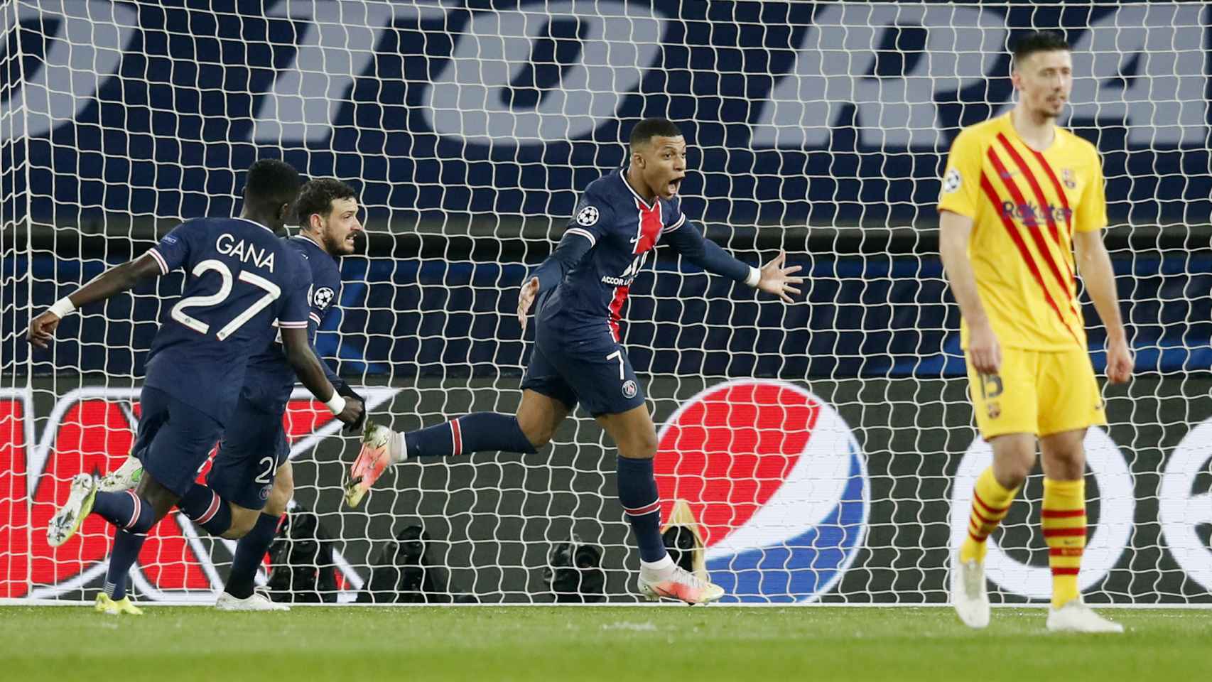 Celebración de Kylian Mbappé tras marcar de penalti