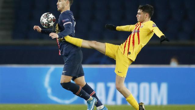 Leandro Paredes, en acción con Pedri